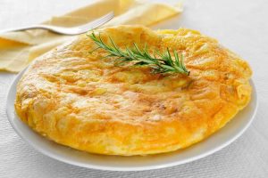 Telur Dadar ala Rumah Makan Padang, Ini Resepnya