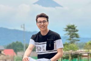 dr. Richard Lee Kembali Pecahkan Rekor Jualan di Shopee Live, Omset 5.5 Milyar Tembus dalam 1.5 Jam
