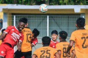 BREAKING NEWS – Pemain Persiraja Diganjal Kartu Merah, Permainan Masih Imbang