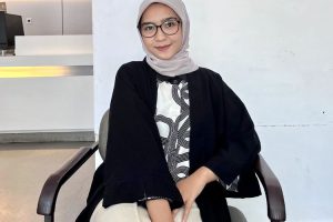UWWAMORE Produksi Trend Fashion Kekinian Monokrom, minimalis, Limited Edition dengan Konsep Karakter Perempuan