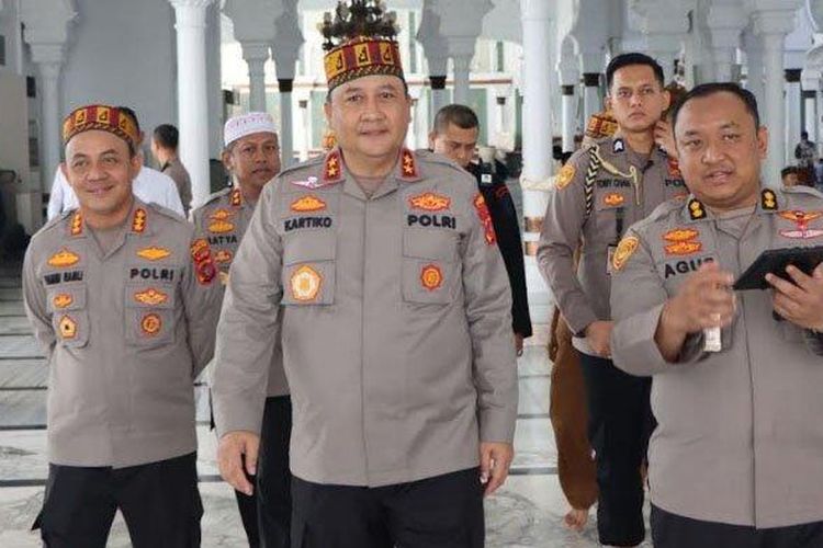 Irjen Acmad Kartiko Tiba di Aceh