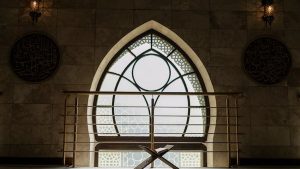 Hikmah Artinya dalam Islam Beserta Contohnya di Kehidupan Sehari-hari