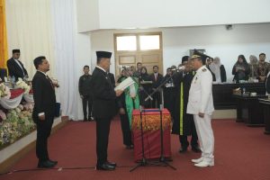 Said Mulyadi Resmi Dilantik sebagai Bupati Pidie Jaya, Ini Pesan Pj Gubernur Aceh