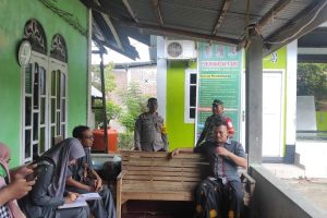 Lakukan Door to Door System, Bhabinkamtibmas Berikan Himbauan Kamtibmas