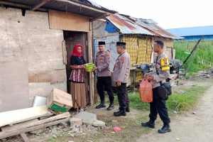 Peduli Warga Kurang Mampu, Personel Polsek Banda Sakti Bagikan Puluhan Nasi Kotak Jelang Buka Puasa