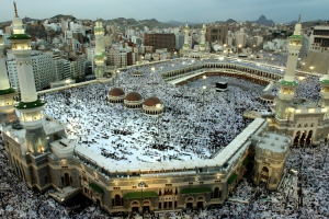 Makkah Penuh, Jamaah Haji Diminta Tak Paksakan Shalat Jumat di Masjidil Haram