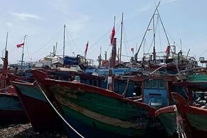 Hey Nelayan! Sekarang Tangkap Ikan Diatas 12 Mil Wajib Kantongi Perizinan Kapal dari Pusat