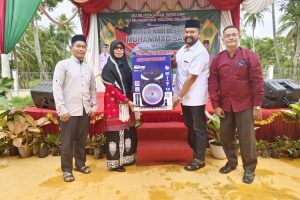 Anggota DPRK Aceh Besar Serahkan Bantuan Sound System untuk TP-PKK Gampong Tanjong Seulamat