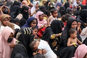 Orang Kaya! Etnis Rohingya Bayar Rp66 Juta untuk Bisa Naik Kapal ke Aceh