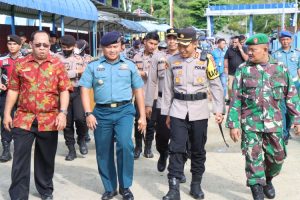 Kapolres Simeulue Bersama Forkopimda Mengecek Pos Pengamanan dan Berikan Himbauan Kepada Penumpang Kapal