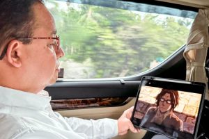 Jalan Darat Menuju Aceh, Anies Asik Nonton Film Ini, Generasi Z Bereaksi