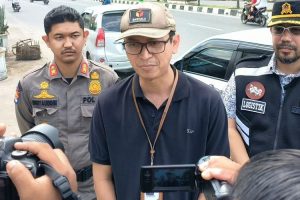 Kampanye Diluar Jadwal, Satpol PP dan Panwaslih Kota Lhokseumawe Turunkan APK