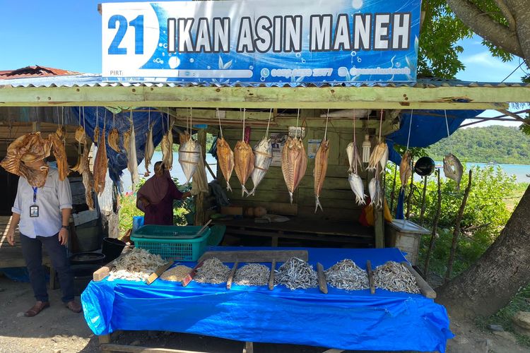 Dagangan Ikan Asin Layeun Sepi Pembeli
