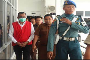 Petugas Gabungan Lakukan Razia Mendadak, Satu Unit Hp Tersangka Korupsi PT RS Arun Lhokseumawe Disita