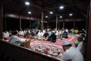 Sajian Kuah Beulangong Semarakkan Pengajian dan Doa Bersama Jamaah Balee Beut Meuligoe Bupati Aceh Besar