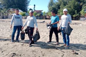 KPG Tebarkan Semangat Kebersihan Lingkungan di Pantai Manohara Pidie Jaya
