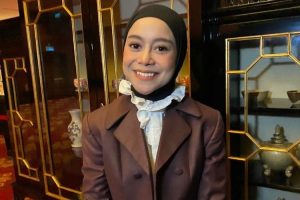 Lesti Kejora Banjir Air Mata Bahagia, Terharu Sambut Sesi Perdana Shopee Live