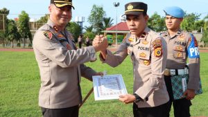 Berprestasi di Bidang Dakwah, Ipda Agus Maulizar Terima Piagam Penghargaan