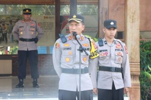 Kapolres Simeulue Beri Penghargaan Kepada Polisi Santri dan Da’i Kamtibmas