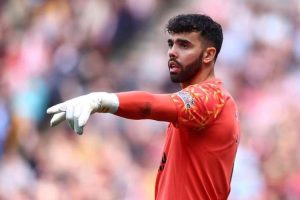 Tiga Club  Top Inggris Mengincar Kiper Milik Brendford