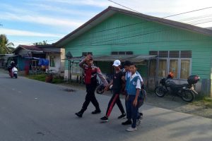 ‘Strong Point’ Polres Simeulue Lakukan Penjagaan Lalu Lintas