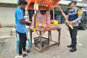 Respon Cepat Laporan Masyarakat Menjaga Kamtibmas Kepada Penjual Petasan