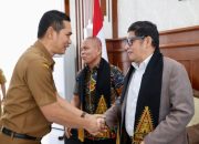 Tiba di Aceh, Sekda Nasir Sambut Kedatangan Pimpinan dan Anggota Banleg DPR RI