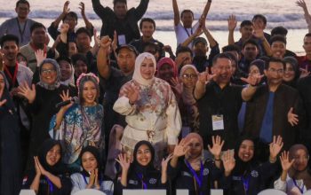  Pemerintah dan seluruh masyarakat Aceh sangat berterima kasih dan mengapresiasi peran para arsitek yang telah berkontribusi pada proses rehabilitasi dan rekonstruksi Aceh pasca tsunami 2024 silam l.
