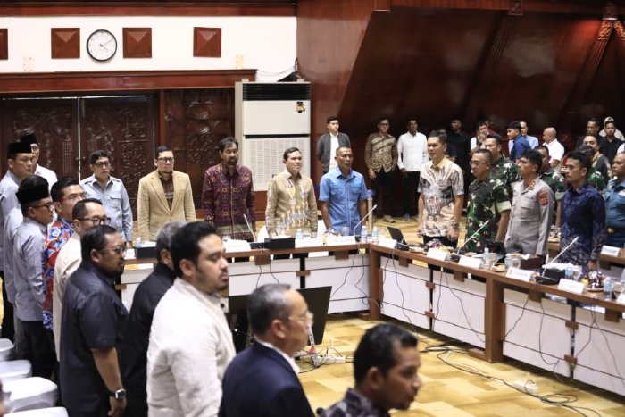 Rapat konsultasi perubahan UUPA di Anjong Mon Mata, Kamis, 16 April 2026. [Foto: Humas Aceh]