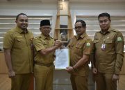 Taufik Jadi Plt Sekda Aceh, Wagub Dek Fadh: Jaga Integritas dan Bangun Komunikasi yang Baik