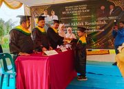 Bupati Bireuen Apresiasi TPQ Al-Kausar, 30 Santri Diwisuda: Cetak Generasi Qurani Sejak 1999