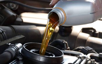 Mitos atau Fakta: Oli Mesin Lebih Banyak Bikin Mesin Motor Dingin?